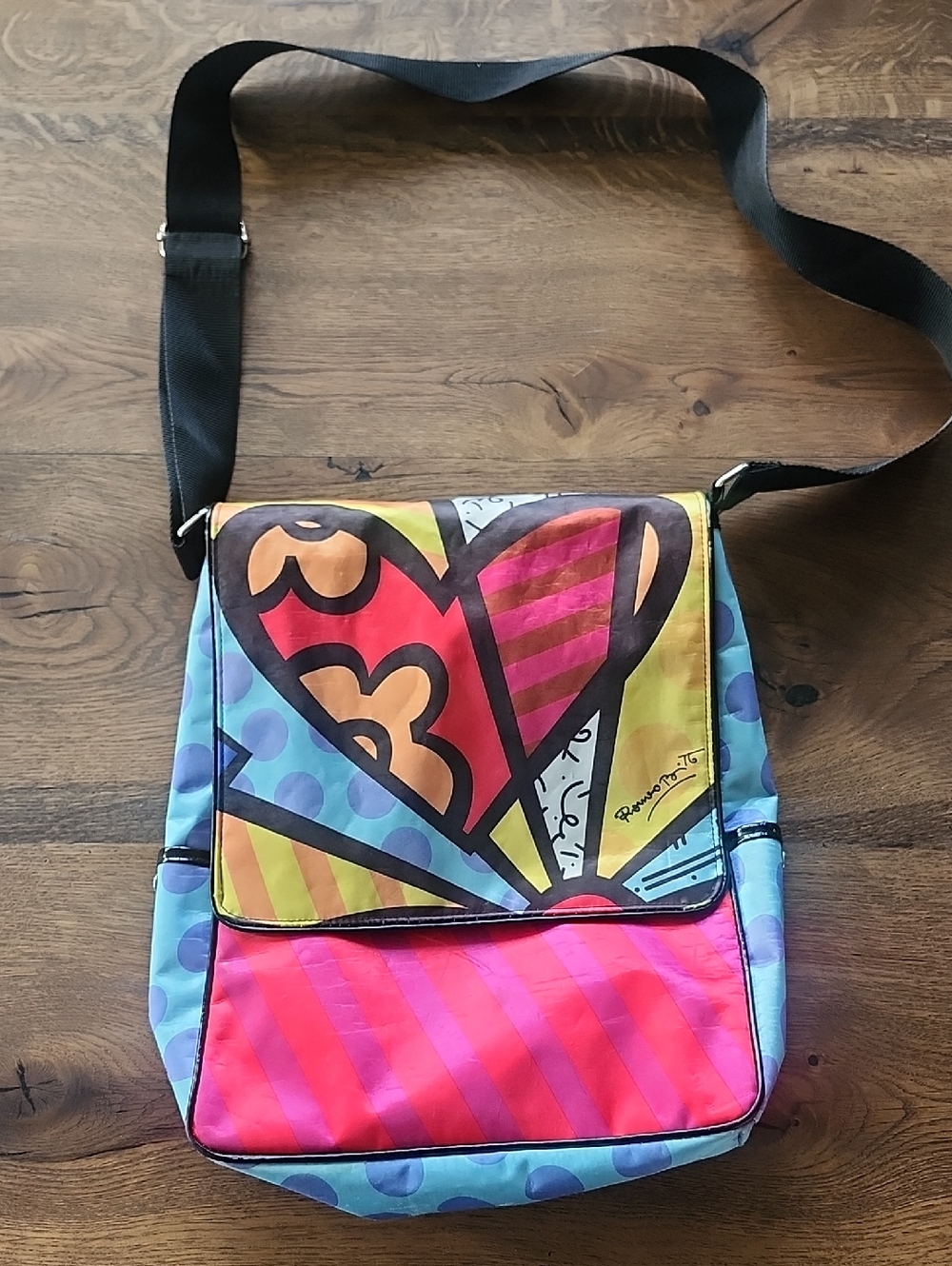 Romero Britto A New Day - Heart Messenger Bag